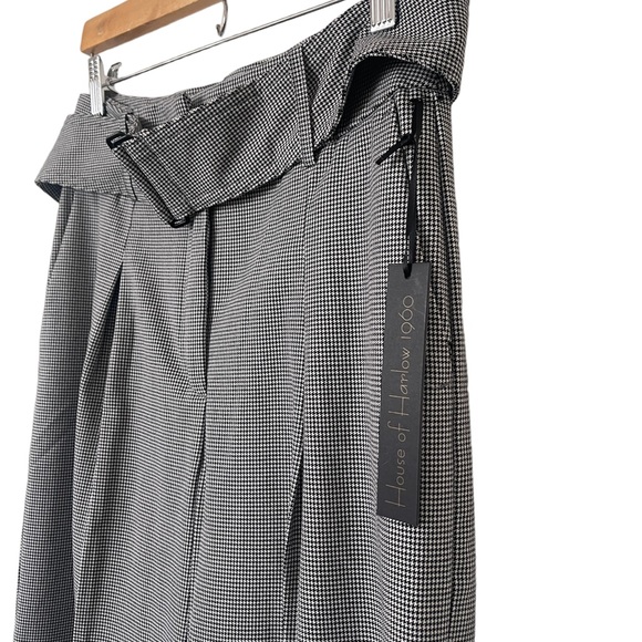 House of Harlow 1960 Pleated Front Wide Leg Houndstooth Trouser - Picture 9 of 12
